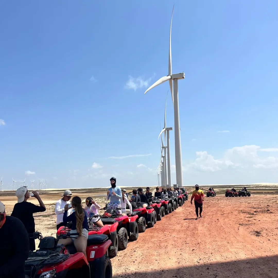 Passeio de quadriciclo nos Pequenos Lençóis Maranhenses